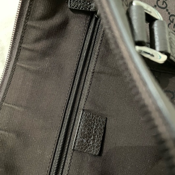 Gucci Purse - Picture 9 of 10